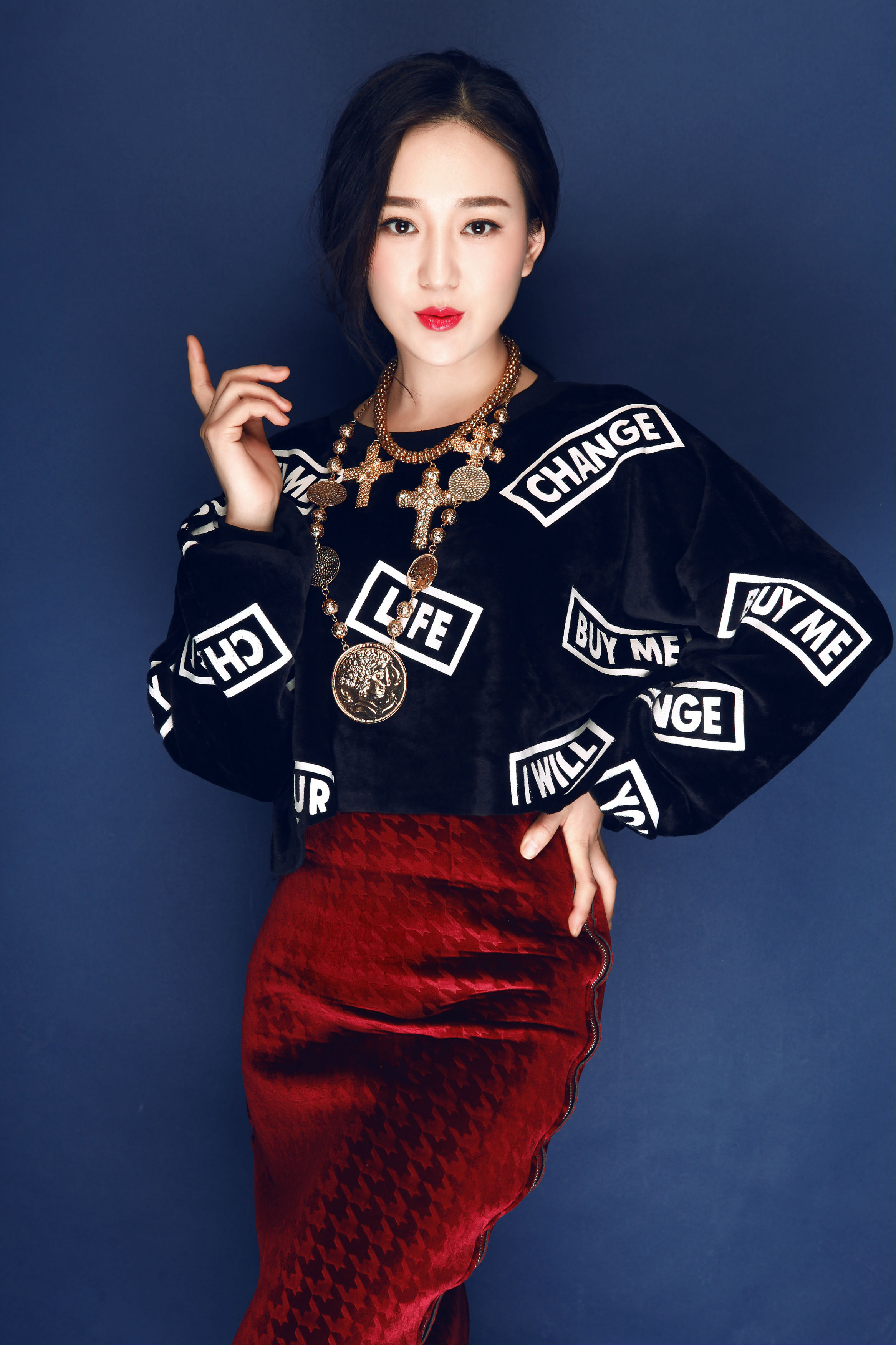 爱情专属权2漂亮的姑娘就要嫁人啦是歌手龙梅子和老猫演唱的流行歌曲