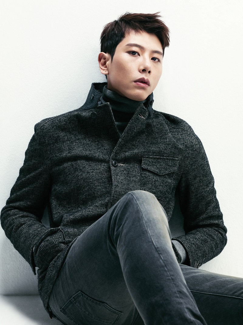  p>朴孝信(park hyo shin),韩国著名男歌手.