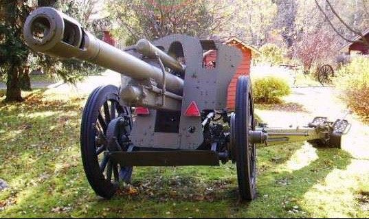 克虏伯105毫米榴弹炮