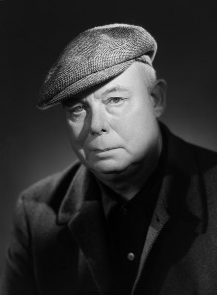 让·雷诺阿(jean renoir,1894年9月15日~1979年2月12日),出生于法国