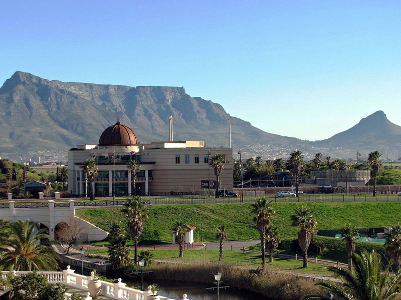  p>约翰内斯堡(英语:johannesburg),是南非共和国豪登省省会,著名的"