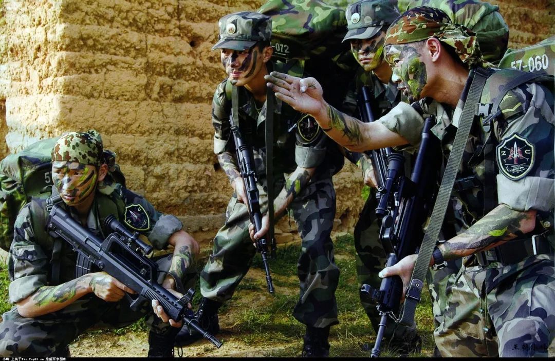 怎样才能当上一名中国特种兵？刚入伍的新兵会有哪几次机会？_百科TA说
