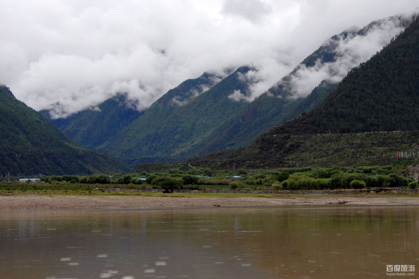雅鲁藏布大峡谷