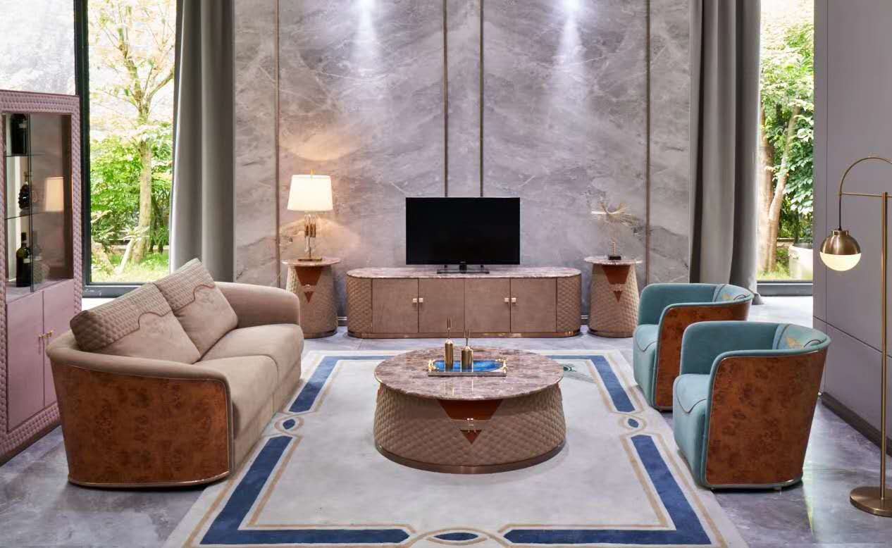  p data-id="gn19487eyx">鸿禧华庭是于2019年2月申请的一个住宅家具