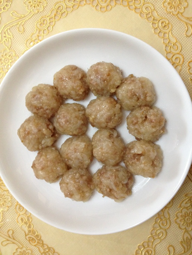 href="/item/猪肉/486463" data-lemmaid="486463">猪肉 /a>萝卜丸是