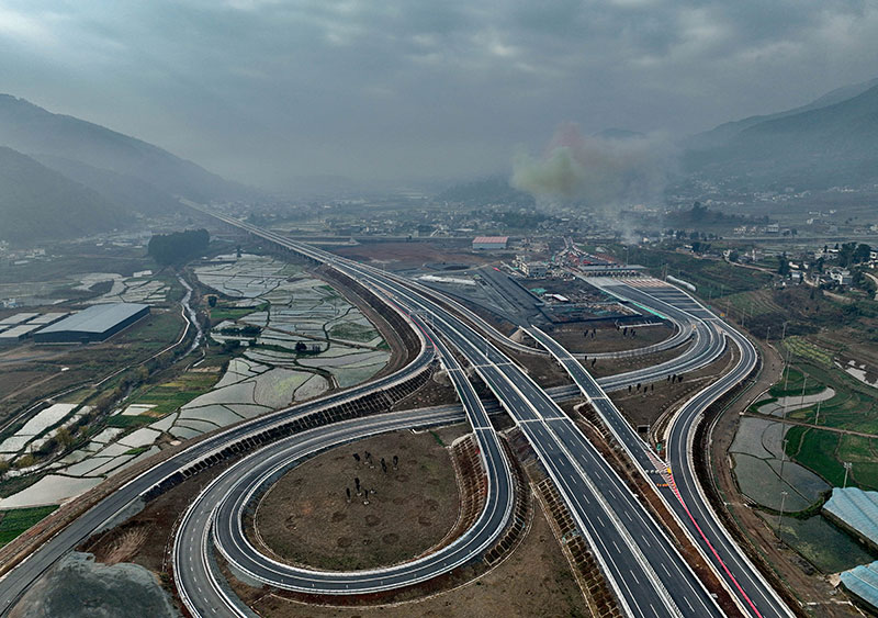 德昌—会理高速公路