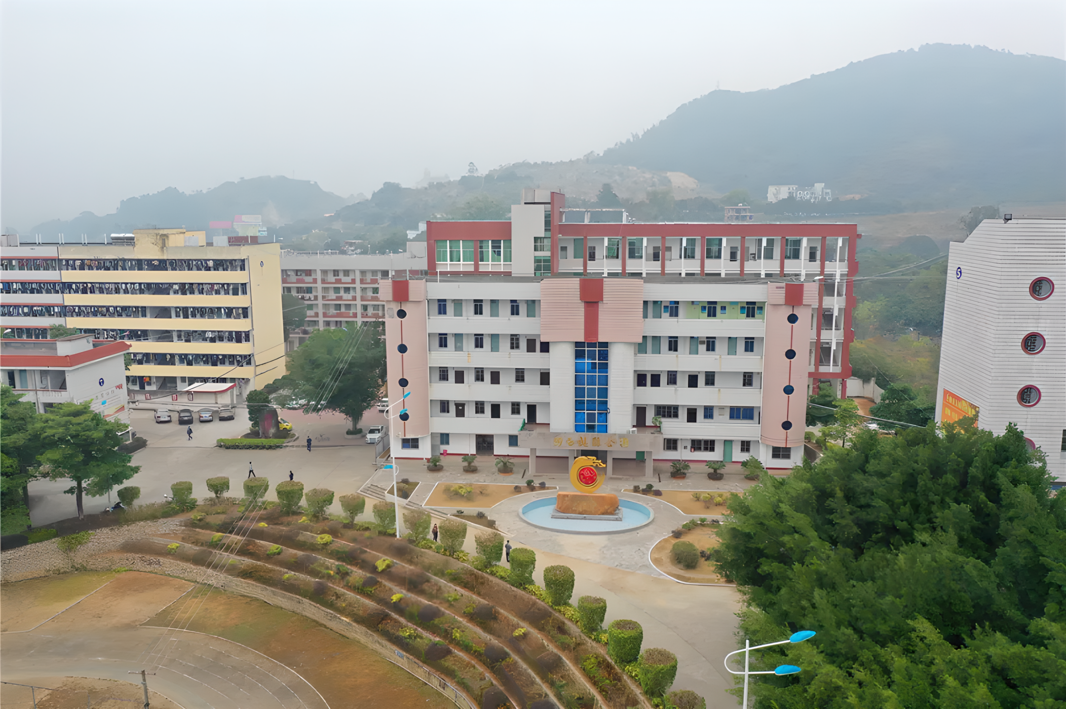 安溪龙门中学