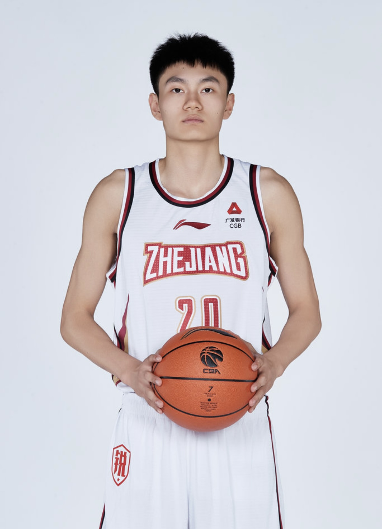 周怡杉,2004年8月29日出生,中国男子篮球