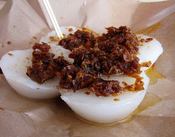  p>水粿也叫粿仔,是广东潮汕地区小吃.