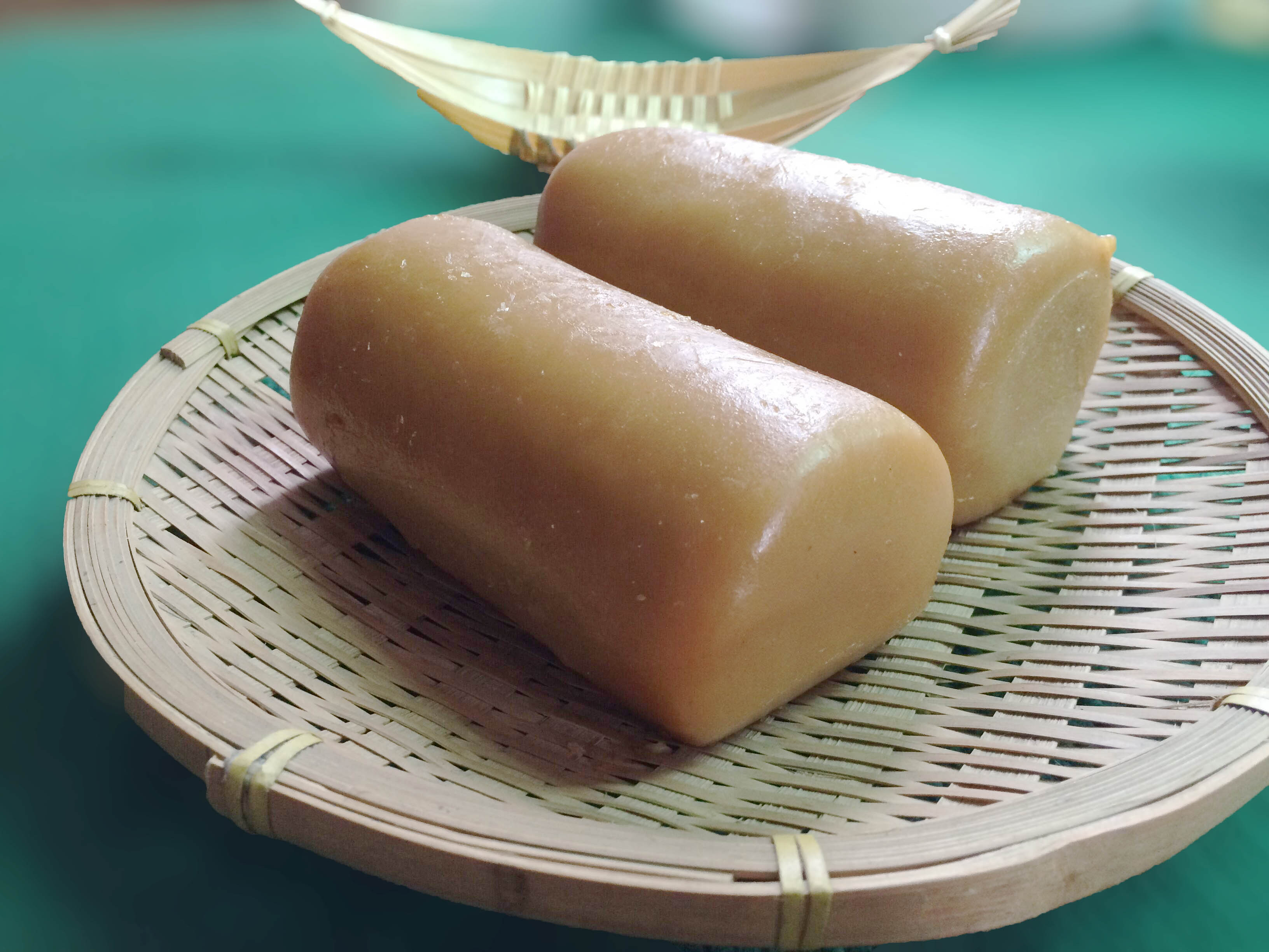  p>碱粑是贵州地区少数民族的 a href="#" data-lemmaid="3690806">