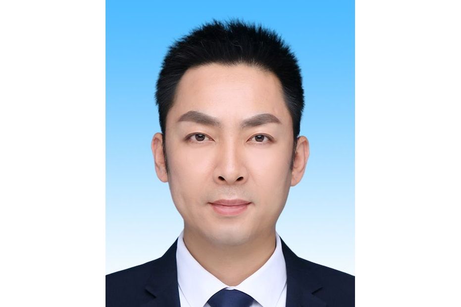  p>张凯,男,汉族,1983年2月生,山西保德人,市委党校研究生.
