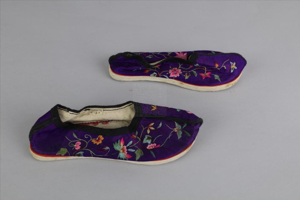民国苗族绣花布鞋