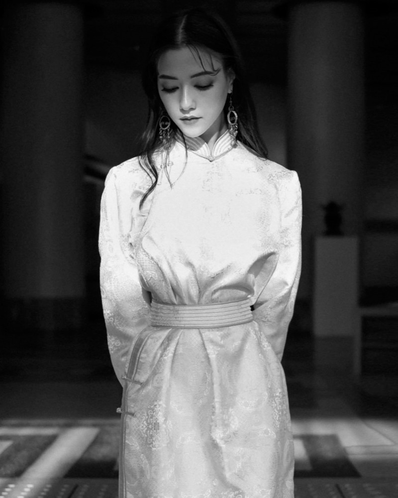 娜然（俄罗斯女演员、模特）_百度百科