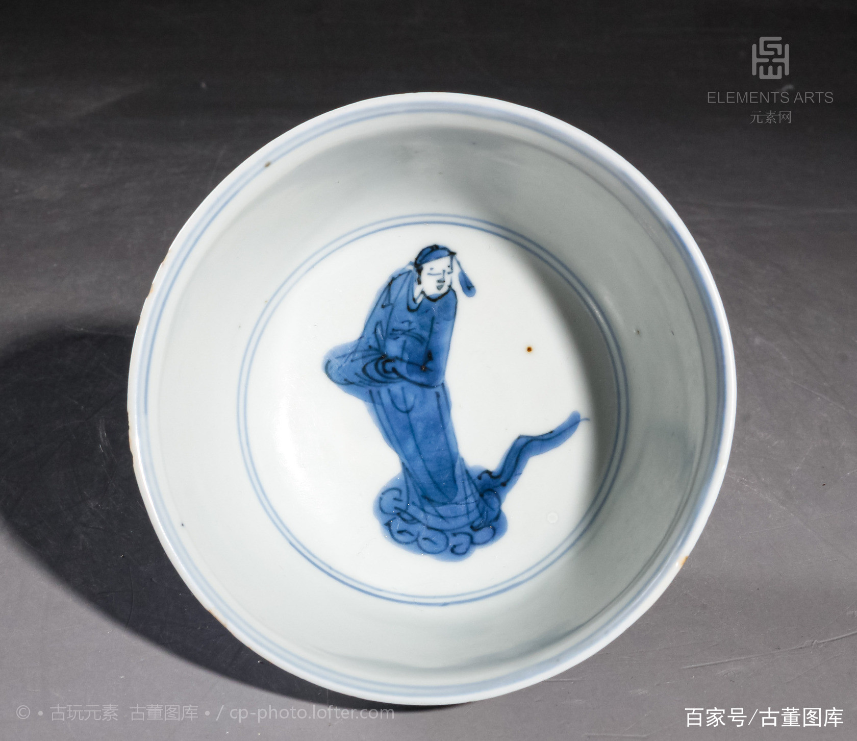 明万历青花人物纹杯_百科TA说