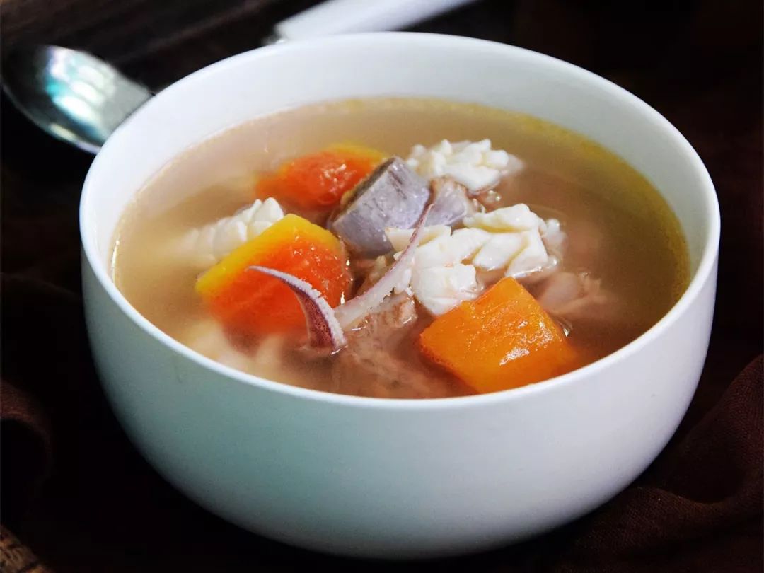 木瓜炖排骨汤