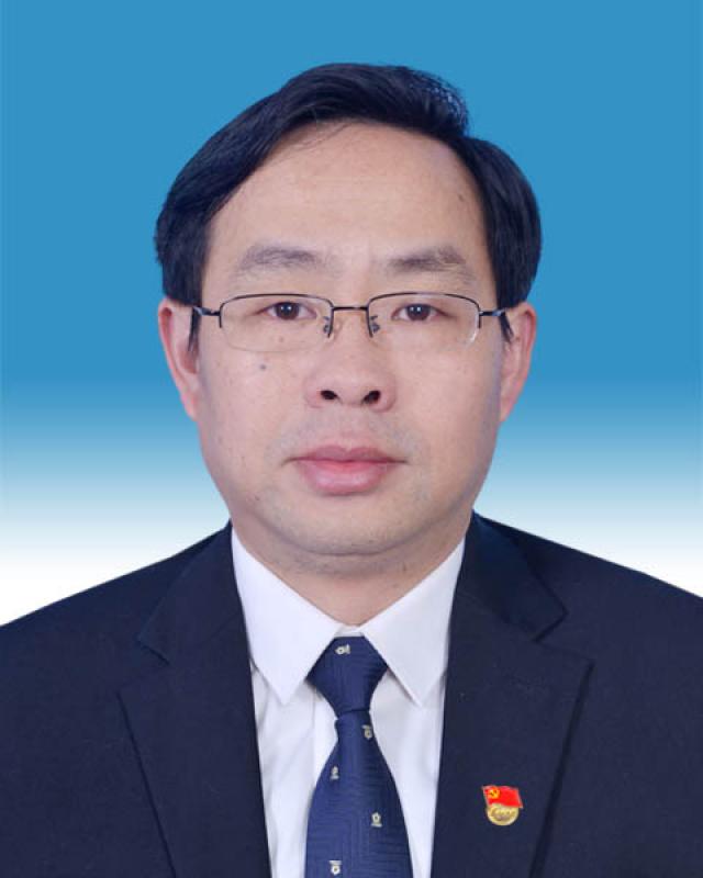  p data-id="slan56d3zaim">彭青华,永丰县中村乡党委书记. /p>
