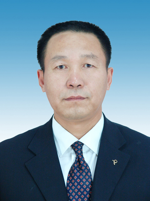  p>刘春华,男,汉族,1963年5月出生,山东寿光人,1981年10月参加工作.