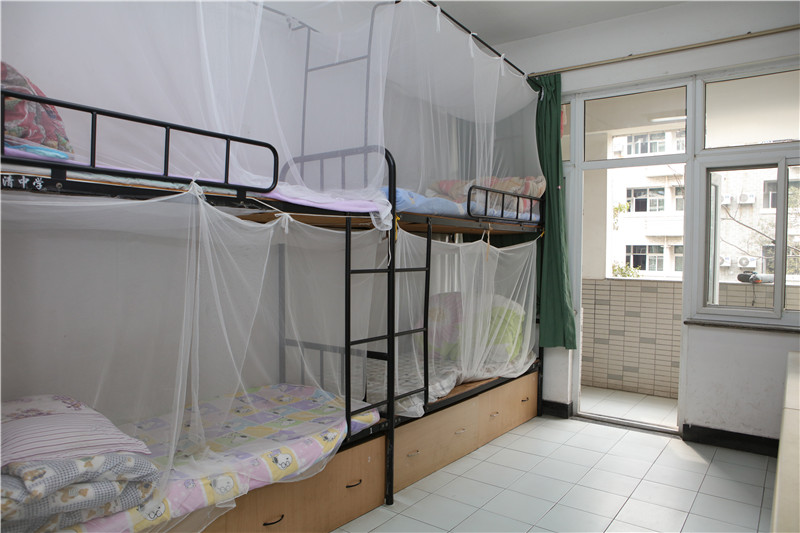  p>杭州市 a target="_blank" href="/item/源清中学">源清中学 /a>建