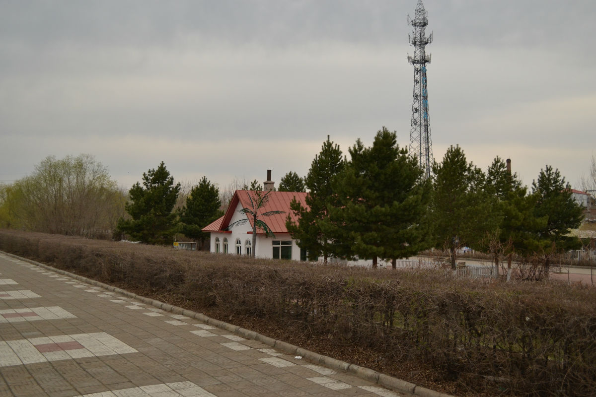 绥滨县沿江休闲健身广场