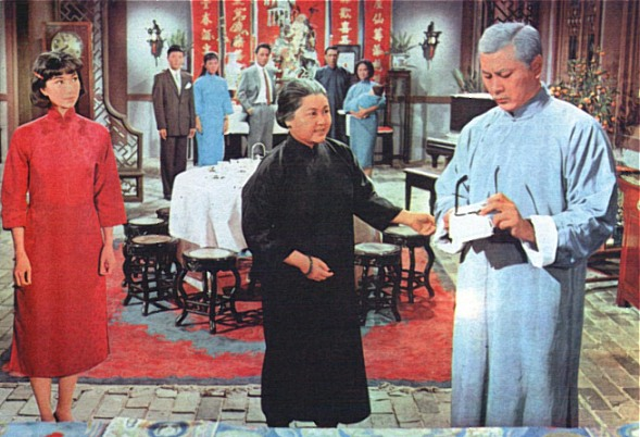 data-id="gnb6wjlf9g">《乱世儿女》是1966年上映的中国战争剧情电影