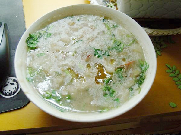  p>夏邑砂汤是河南省传统 a target="_blank" href="/item/小吃