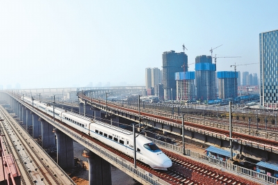  p>郑机城际铁路(zhengzhou-xinzheng airport intercity railway),又