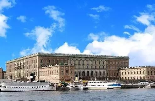  p>奎里纳尔宫( a target="_blank" href="/item/意大利语/676435"