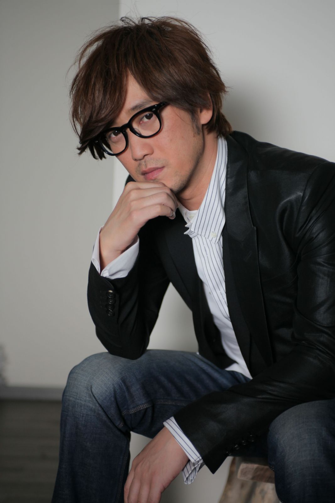  p>周传雄(steve chou),1969年6月7日生于台湾省台中市,祖籍湖北省