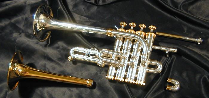  p>高音小号(piccolo trumpet):较小号高八度,音色瞭亮,常用於古典