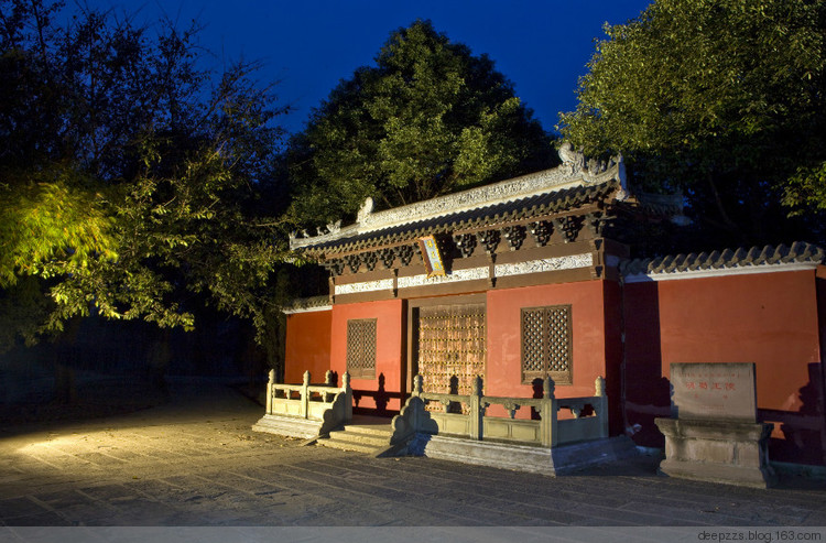  p>明蜀王陵,是 a target="_blank" href="/item/全国重点文物保护