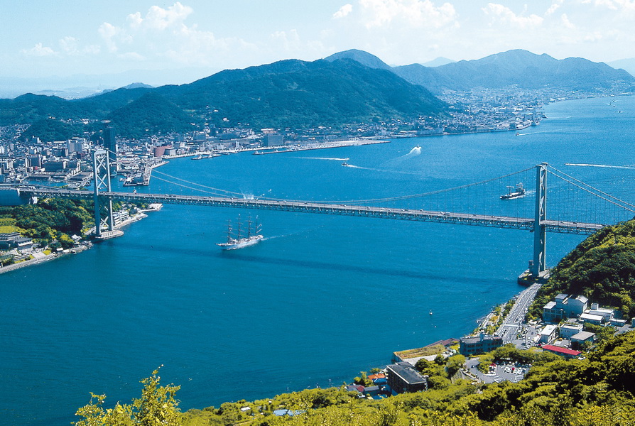  p>关门海峡(日语 kanmon kaikyo),旧名 a href="#" data-lemmaid="