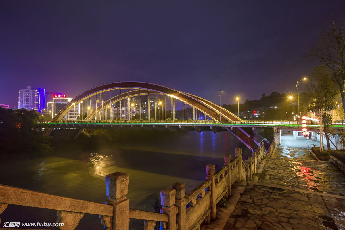  p data-id="gnar39ah5x">凤凰一桥位于广州市南沙区 a target="