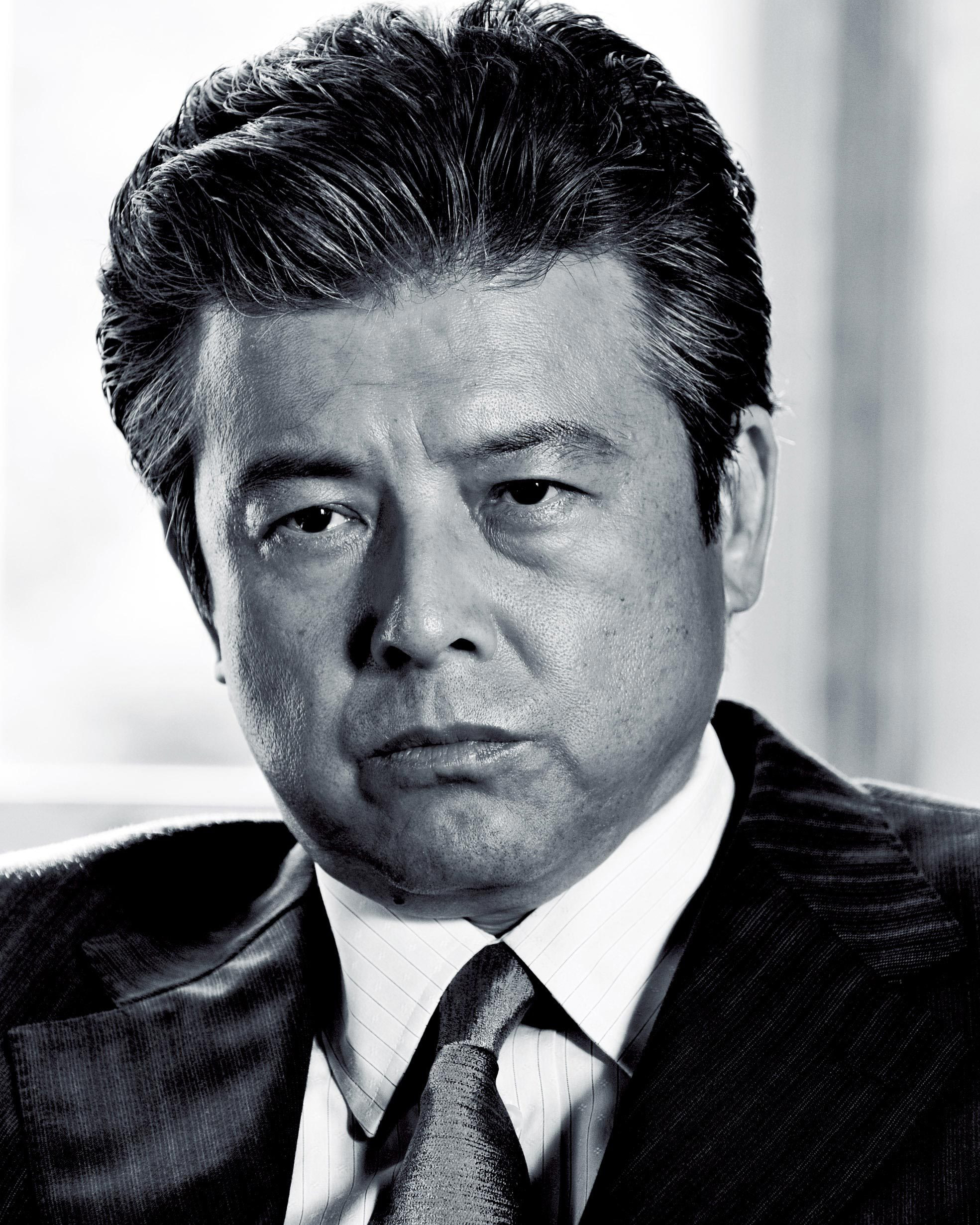 1952年1月28日出生于日本山梨县盐山市(后并入甲州市),日本影视男演员