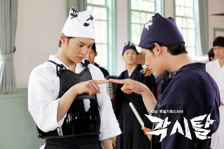  p>《新娘面具》是 a href="#">韩国kbs电视台 /a>出品的水木剧.