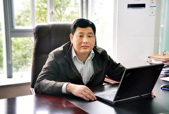 6-)又名邓海生.清华大学经济管理硕士.江西省宁都县田头镇渡头村人.