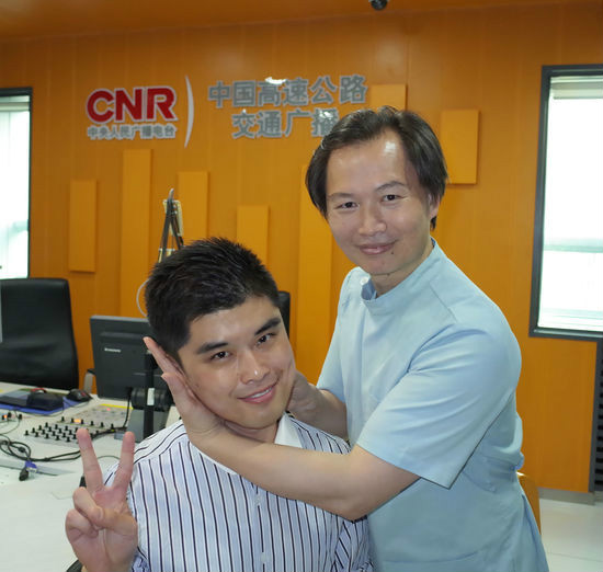  p data-id="gnbv83bl1k">张富源,亚洲徒手整形第一人.