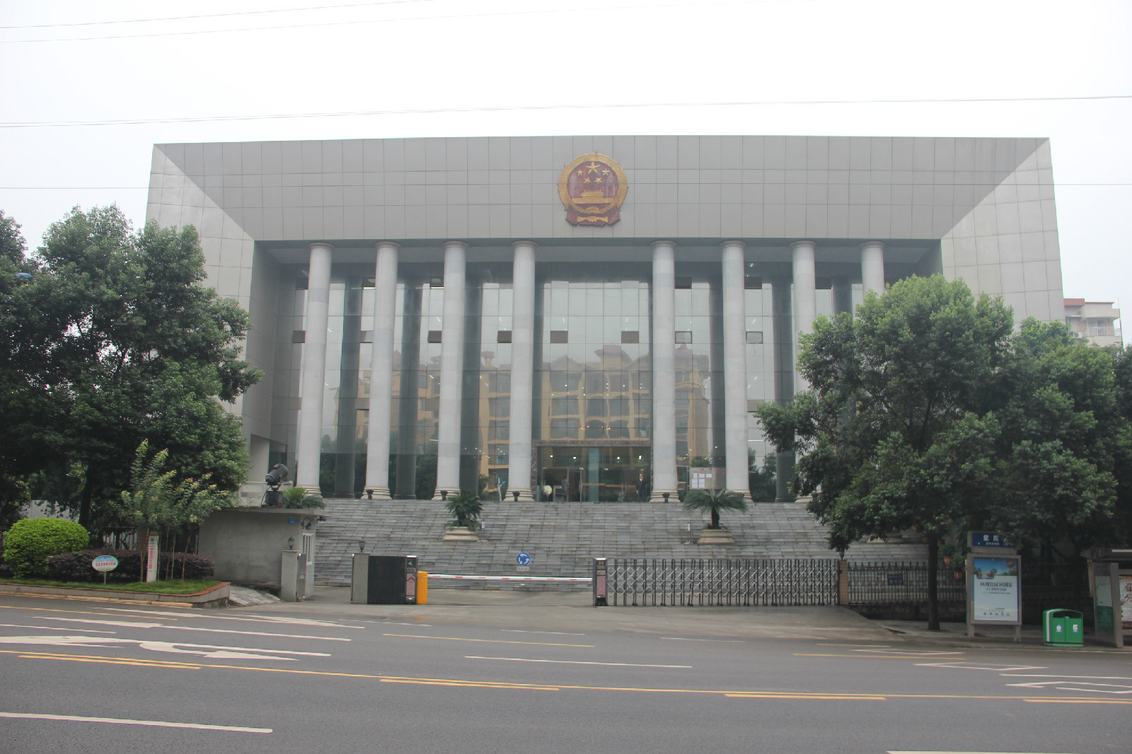 四川省泸州市纳溪区人民法院