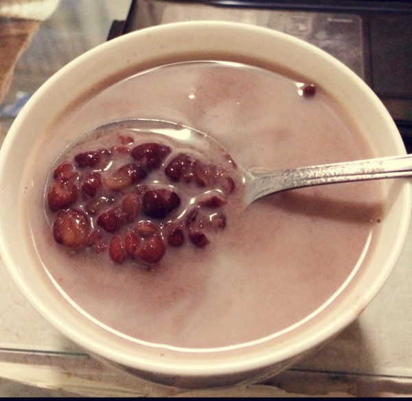 红豆薏仁牛奶粥