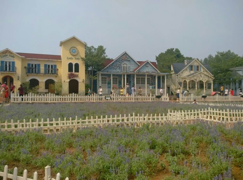 龙凤山庄影视渡假村