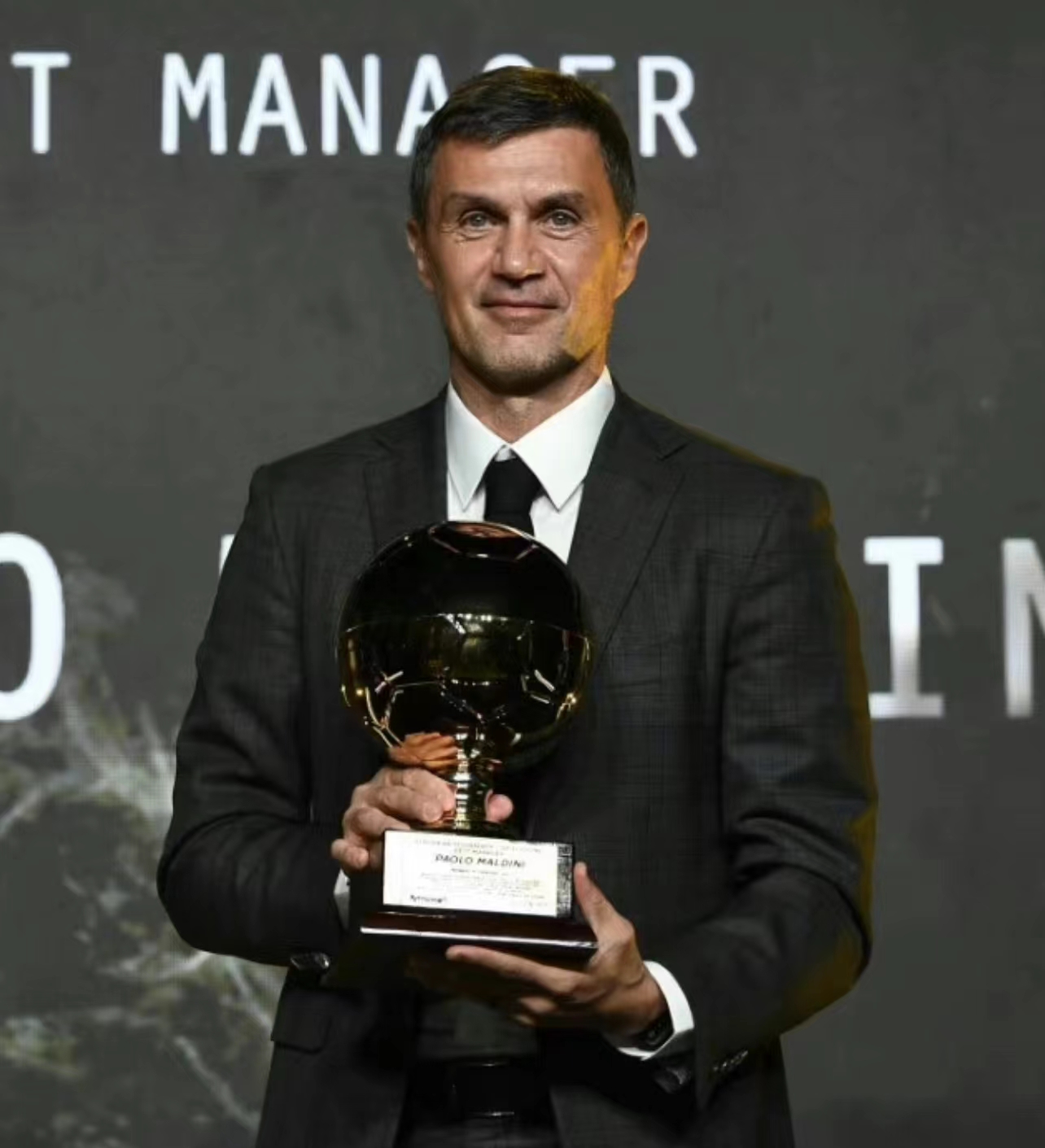  p data-id="gnte2wcre6">保罗·马尔蒂尼(paolo maldini),1968年6月