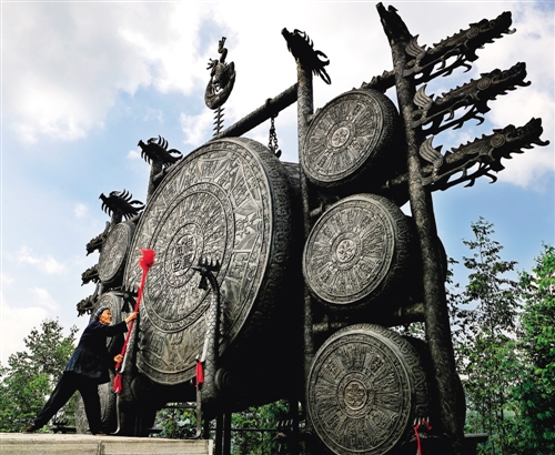 月亮河夜郎布依文化生态园