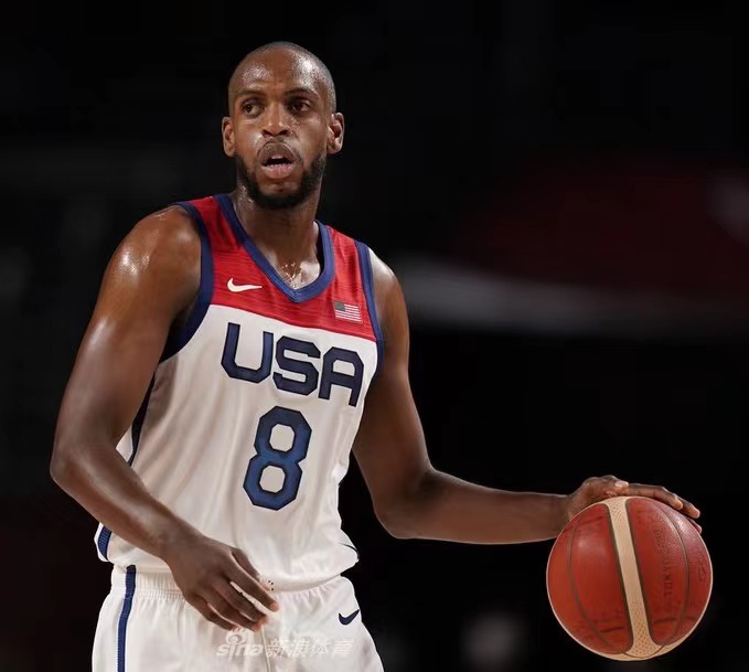  p>克里斯·米德尔顿(khris middleton),1991年8月12日出生于 a