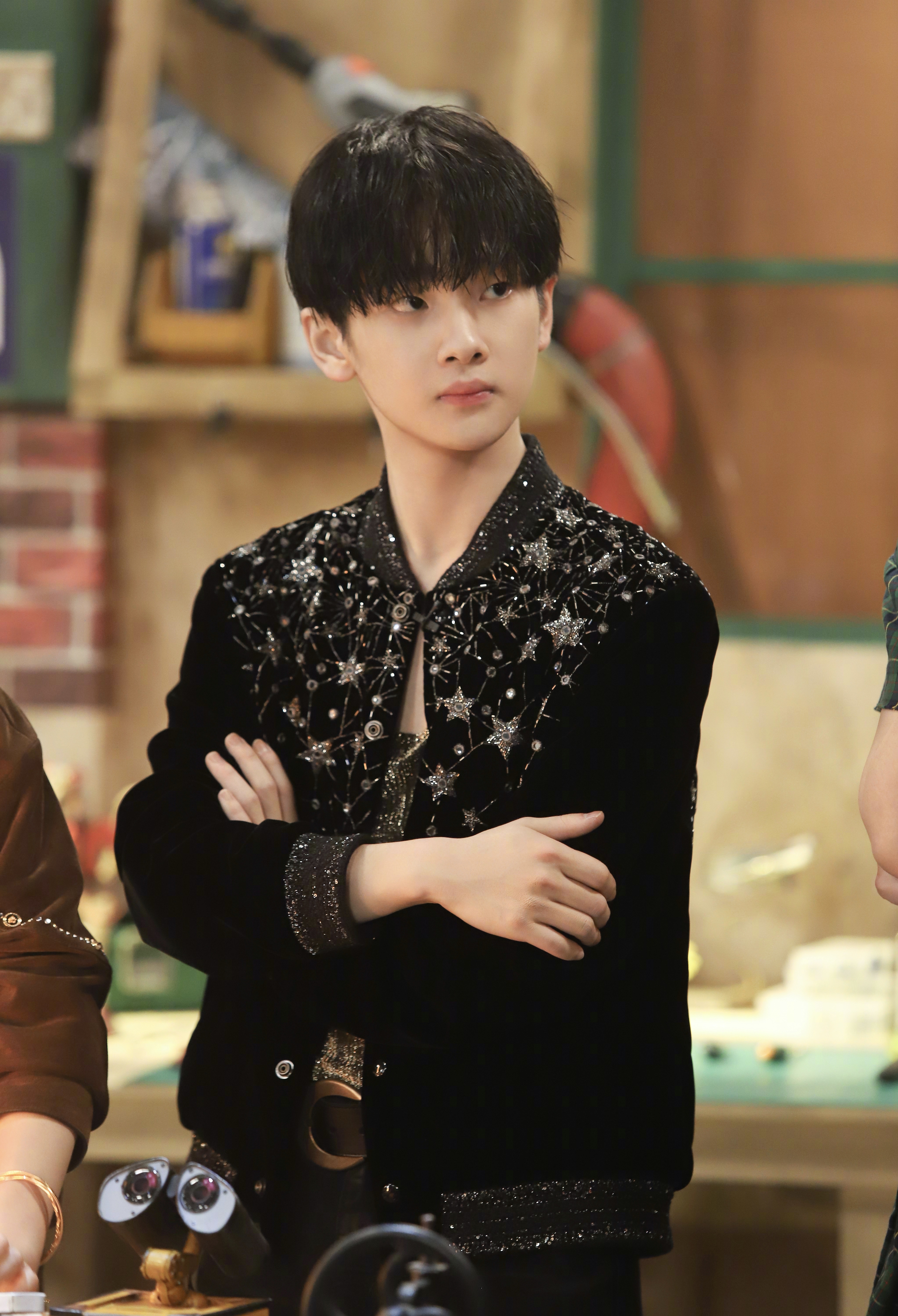  p>周震南(vin),2000年6月21日出生于重庆市,中国内地流行乐男歌手