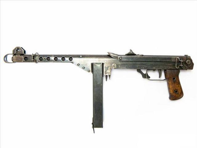 m44式冲锋枪