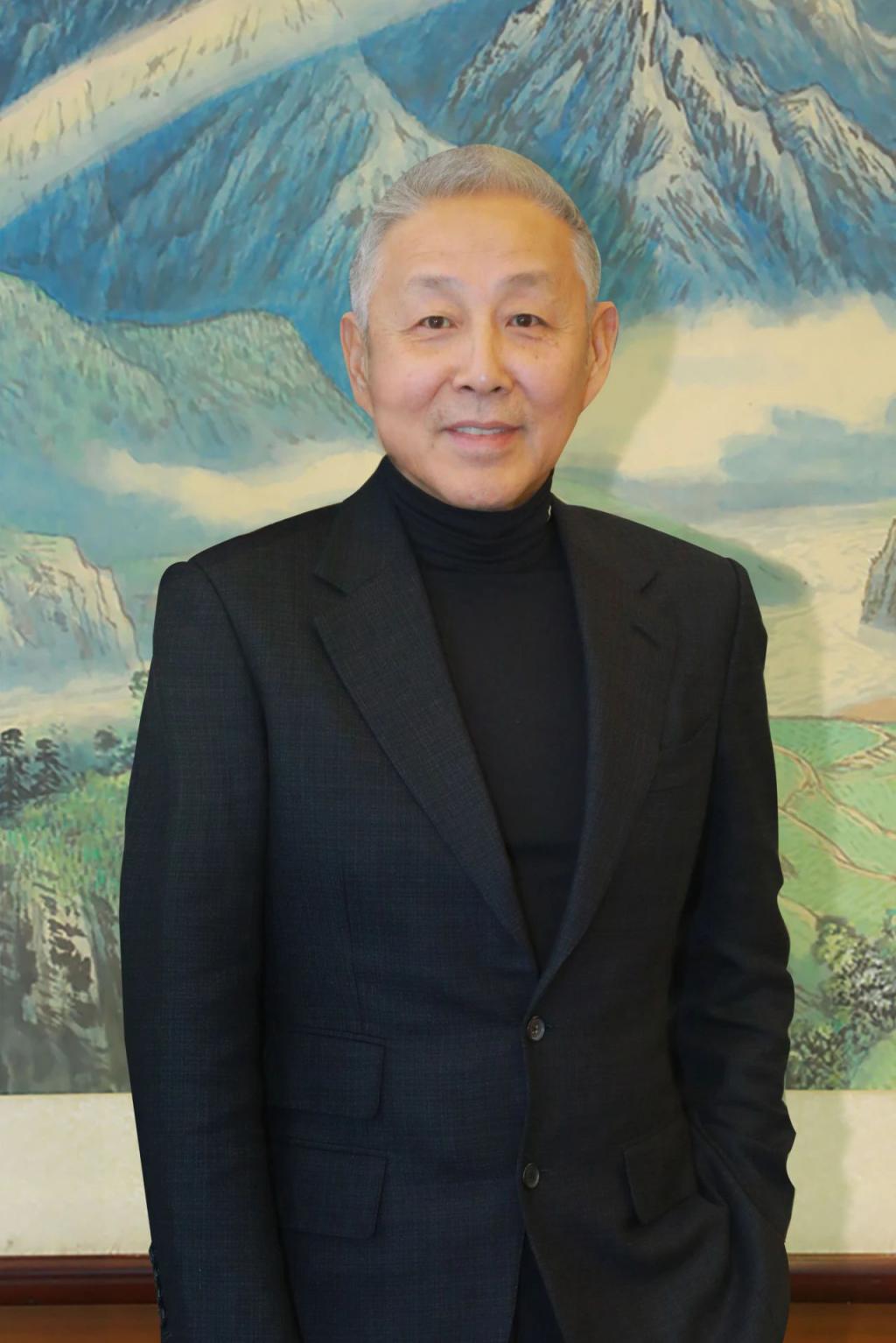 【陈道明】的肖像照