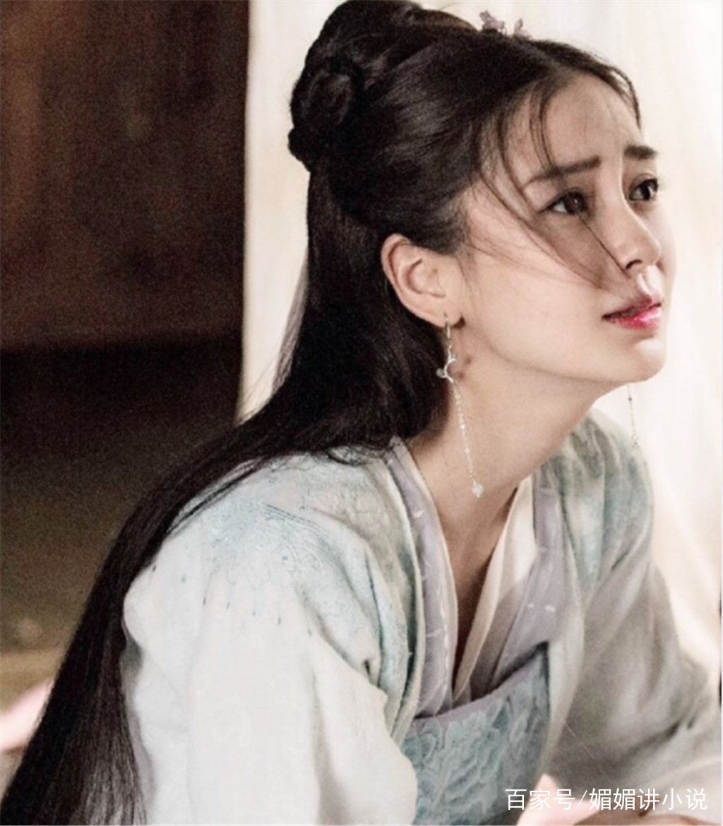 她穿成云荒女剑仙，练剑修仙，泡上仙界第一美男！修仙小说_百科TA说