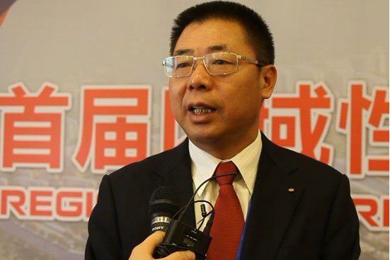 梁湖清