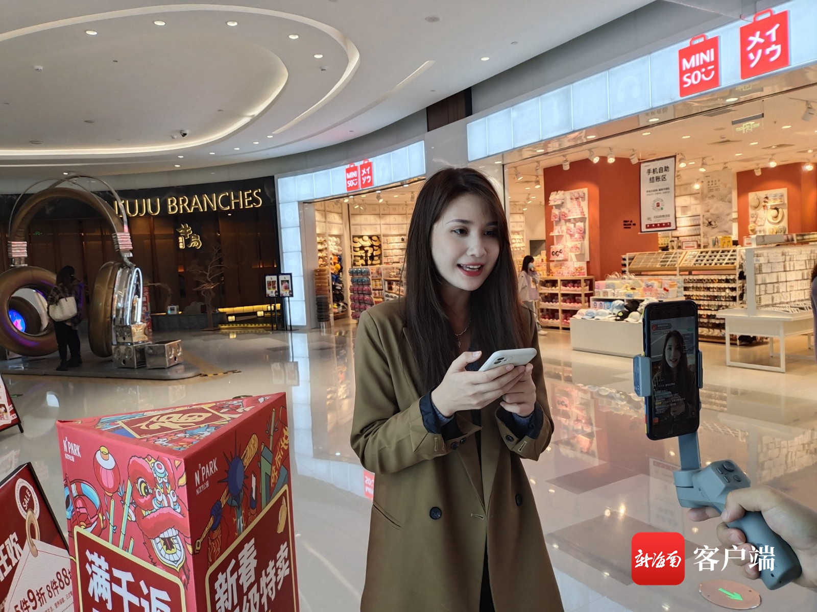 法定代表人邱丽娜,公司经营范围包括:经营范围包括许可项目:旅游业务