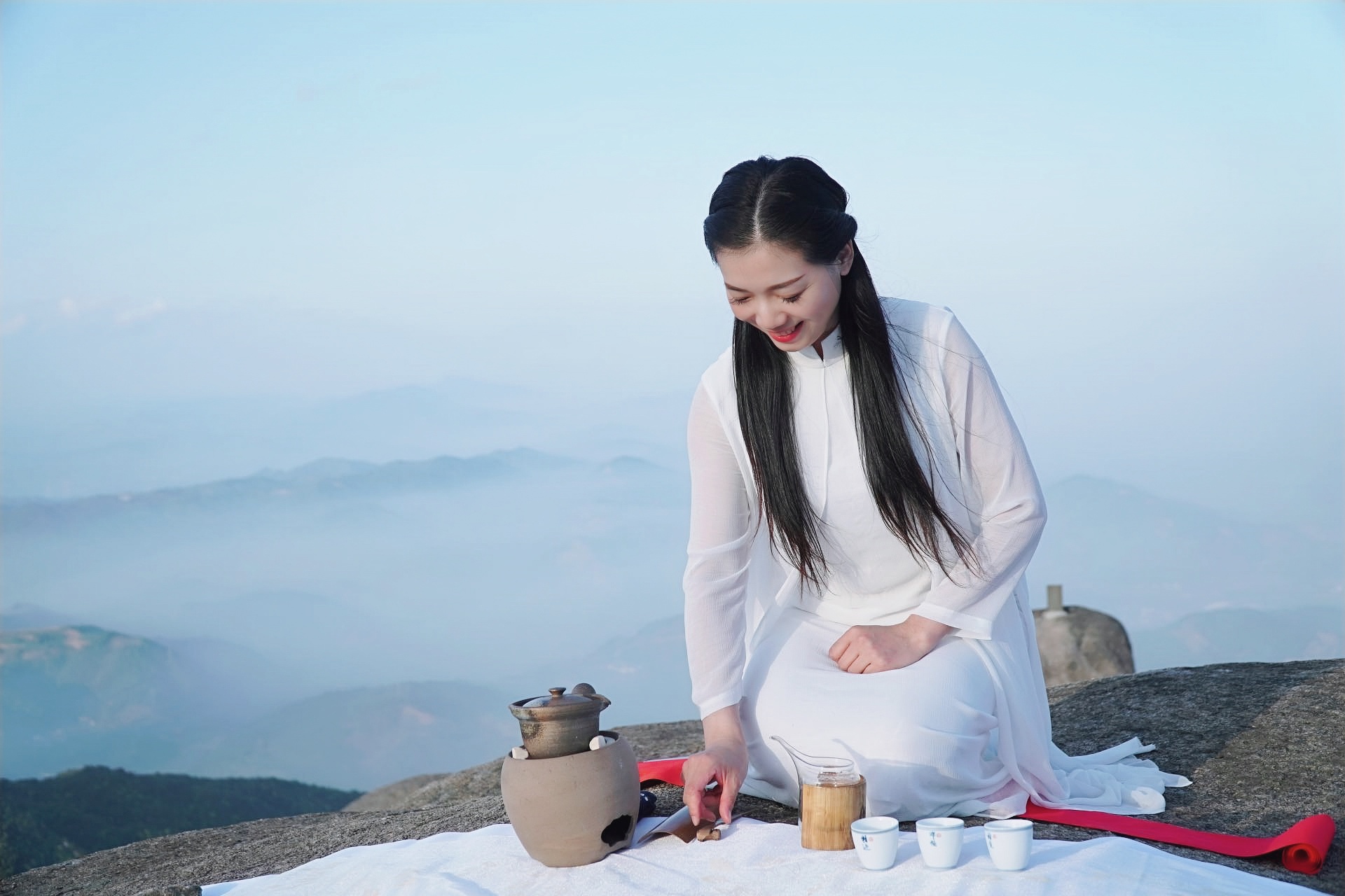 e">吴小钦,国家一级 a target="_blank" href="/item/茶艺师/5474531"