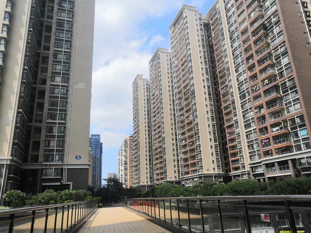  p>名豪丽城位于深圳市宝安区沙井,由蚝四村委建成,总建筑面积120000